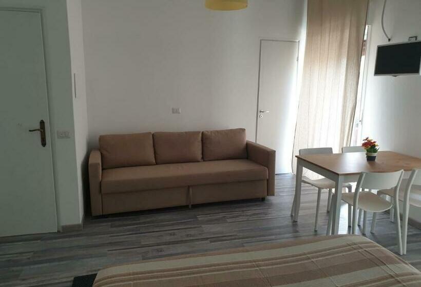 اتاق کلاسیک چهارنفره, Lipari Suite Apartament