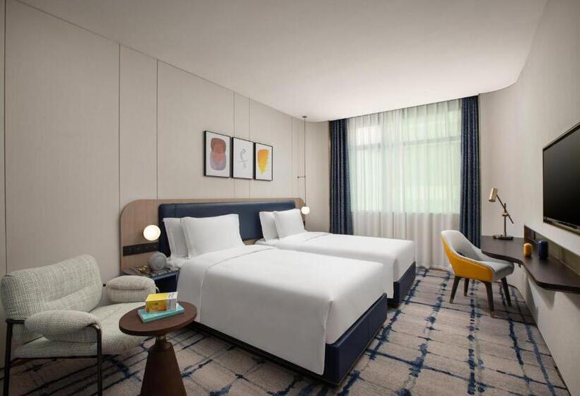 اتاق استاندارد با اتاق نشیمن, Voco Wuhan Xinhua, An Ihg