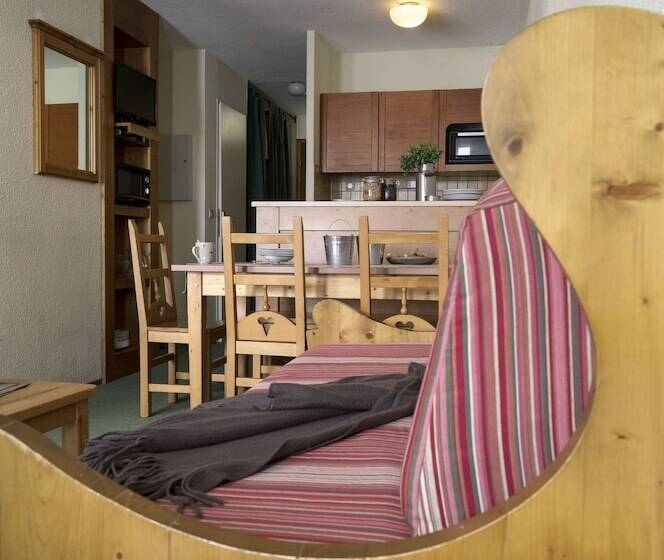 آپارتمان 1 خوابه, Le Cheval Blanc   Village Montana