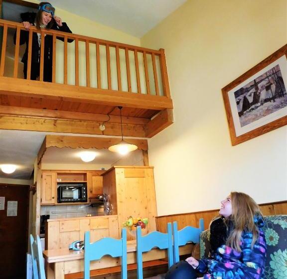 آپارتمان 3 خوابه, Le Cheval Blanc   Village Montana