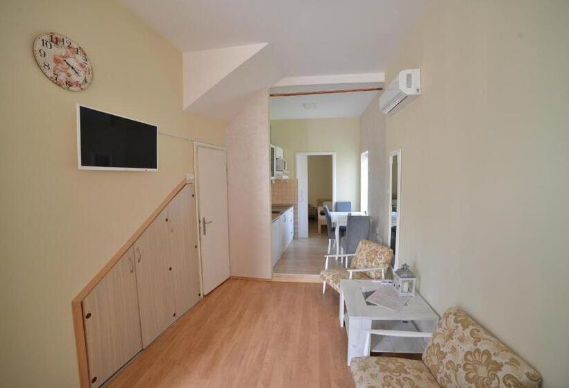 آپارتمان 1 خوابه, Apartmani Mv