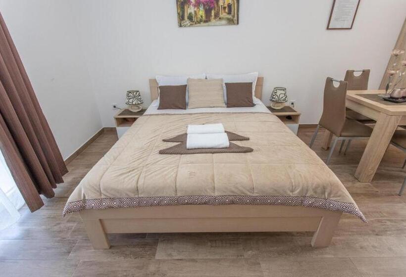 استودیو استاندارد با تخت کینگ, Apartments Gvozdenovic