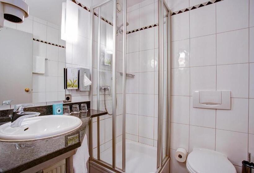 Номер Стандарт Трехместный, Centro Hotel Nürnberg, Trademark Collection By Wyndham