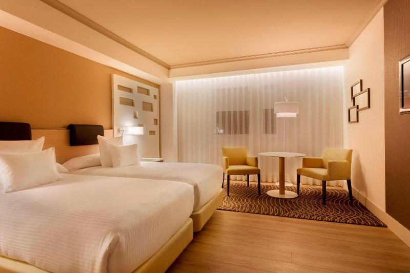 اتاق پرمیوم, Madrid Marriott Auditorium Hotel & Conference Center