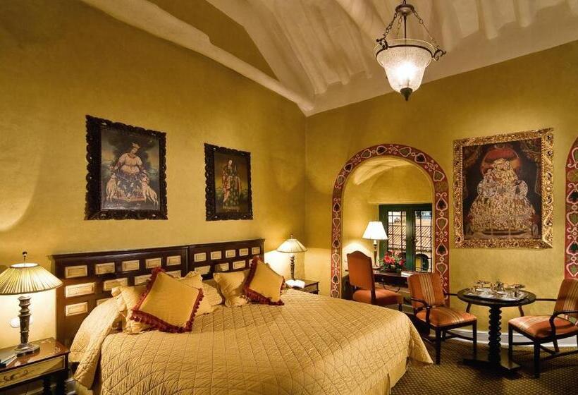 اتاق لوکس با تخت بزرگ, Monasterio, A Belmond Hotel, Cusco