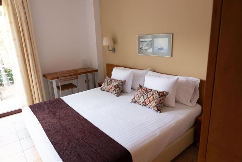 패밀리 룸 풀장 전망, Nm Suites By Escampa Hotels