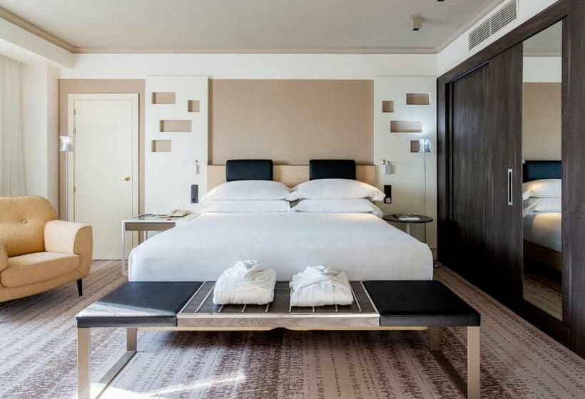 سوئیت اجرایی با تخت کینگ, Madrid Marriott Auditorium Hotel & Conference Center