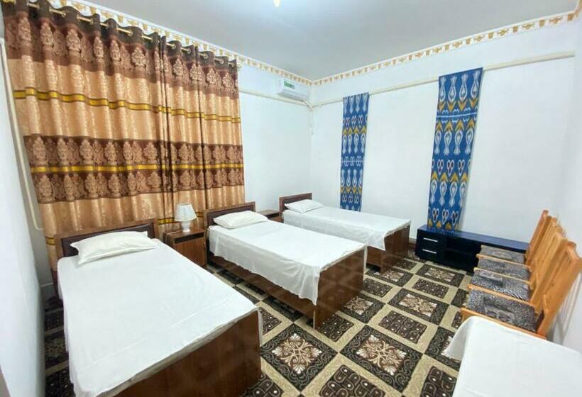 اتاق استاندارد سه نفره, Mironshox Guest House