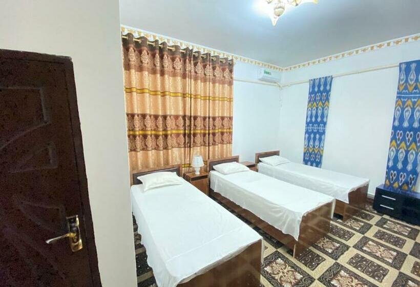 اتاق استاندارد سه نفره, Mironshox Guest House