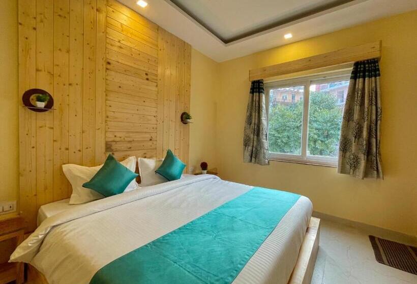 Номер Deluxe с Балконом, Kedar Inn