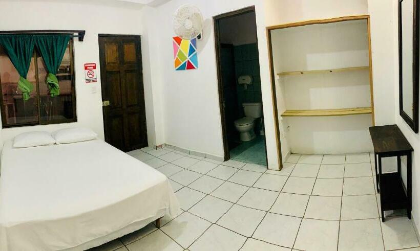 اتاق استاندارد, Cabinas Jacomar