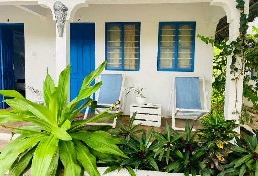 Номер Стандарт с Террасой, Badolina Bungalows