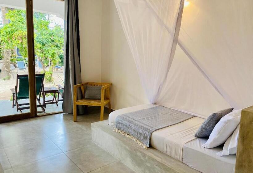 Номер Deluxe с Террасой, Badolina Bungalows