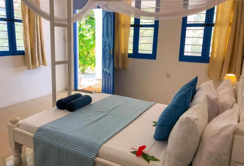 Номер Стандарт с Террасой, Badolina Bungalows