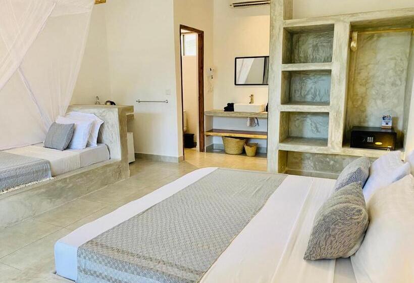 Номер Deluxe с Террасой, Badolina Bungalows