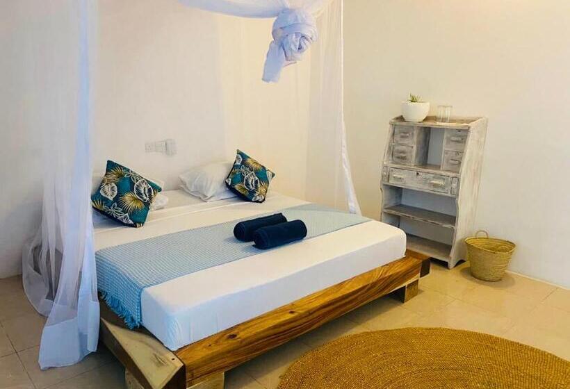 Номер Стандарт с Террасой, Badolina Bungalows