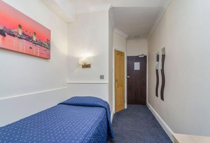 Номер Стандарт Трехместный, Aaraya London