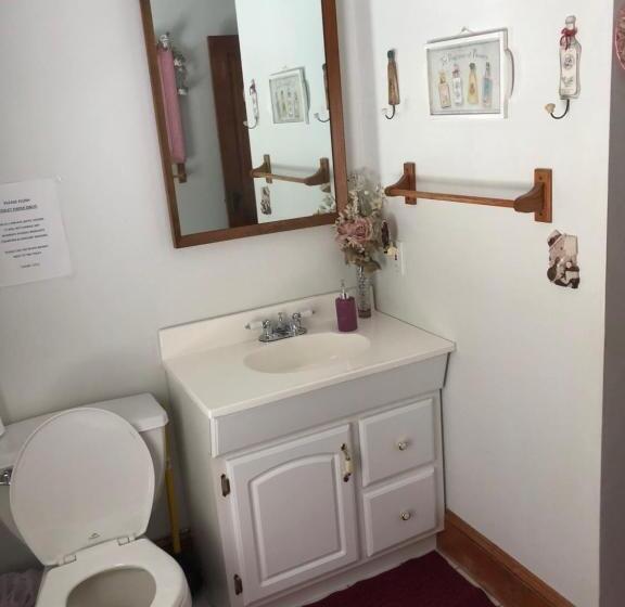 Номер Стандарт, Antique Rose Inn Windham