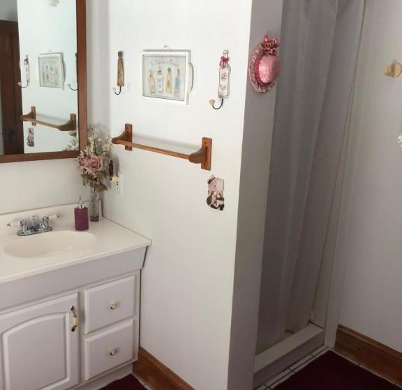 Стандартный Номер Кровать Кинг, Antique Rose Inn Windham