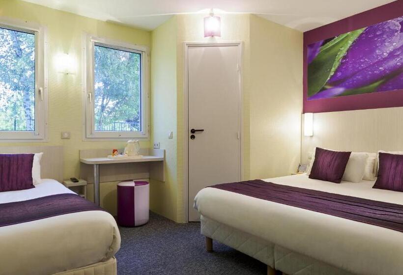 Номер Стандарт Трехместный, Comfort Hotel Orléans Olivet