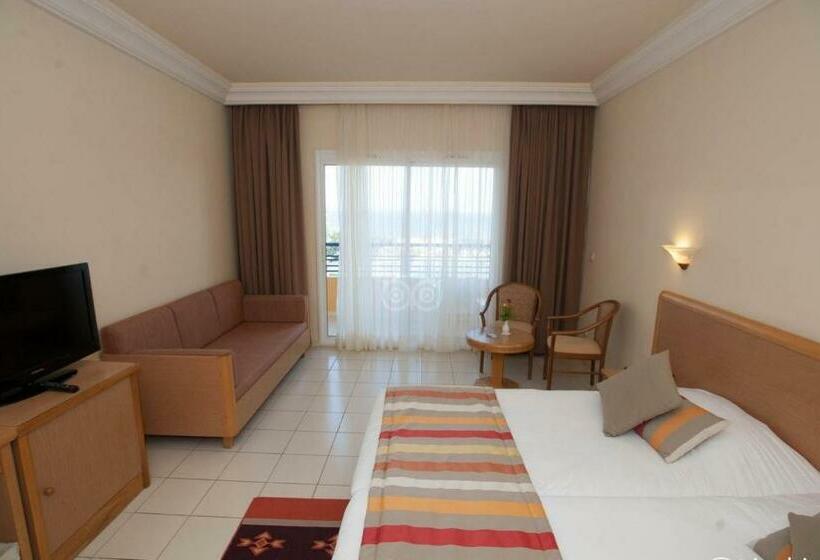 اتاق خانوادگی با چشم‌انداز باغ, Nour Palace Resort & Thalasso Mahdia