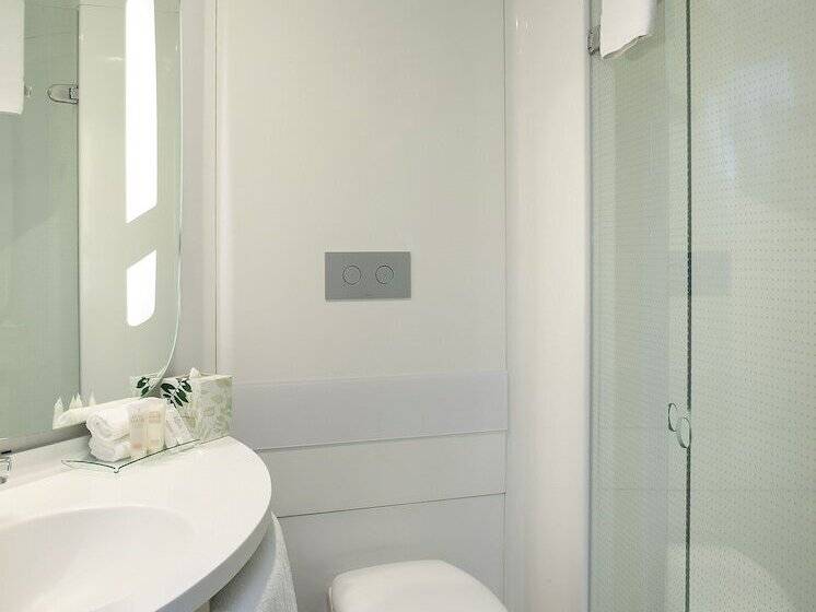 Номер Стандарт, Ibis Barcelona Mollet