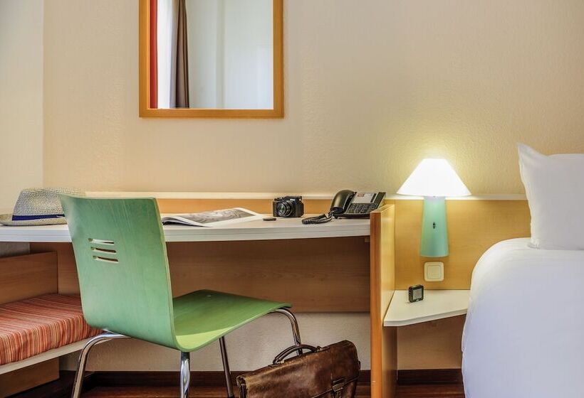 Номер Стандарт, Ibis Barcelona Mollet