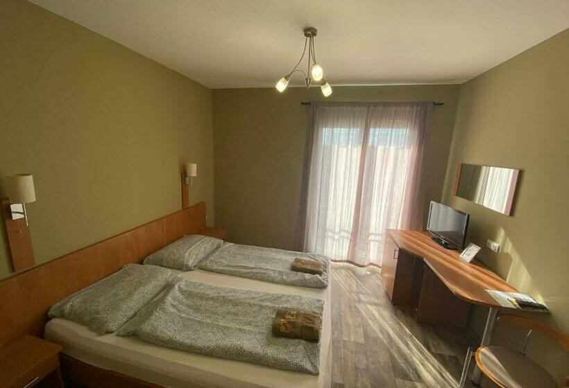 Номер Стандарт, Kalcit Tourist Motel