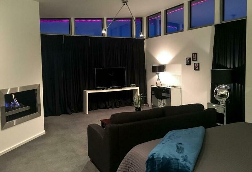 자쿠지 스위트, Starhaven Retreat
