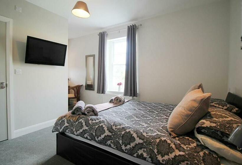 Номер Стандарт Вид на Сад, The Globe Inn Alvington