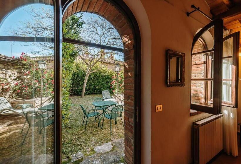Апартаменты 1 Спальня Вид на Сад, Borgo Villa A Sesta
