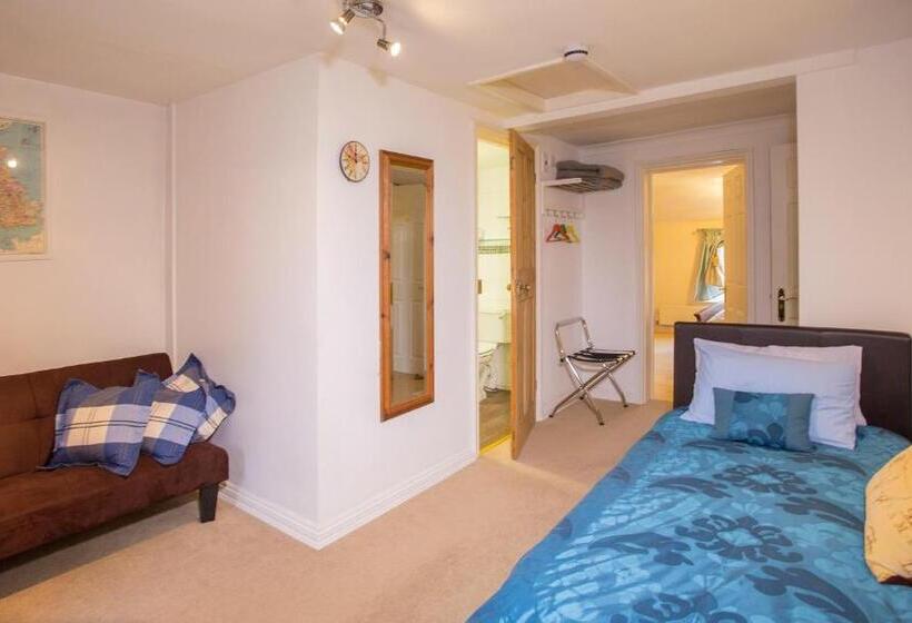 Family Suite, The Old Rectory Chicklade