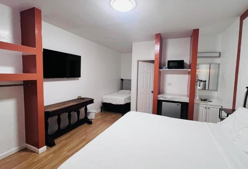 Номер Deluxe Кровать Кинг, Cattlemen S Inn