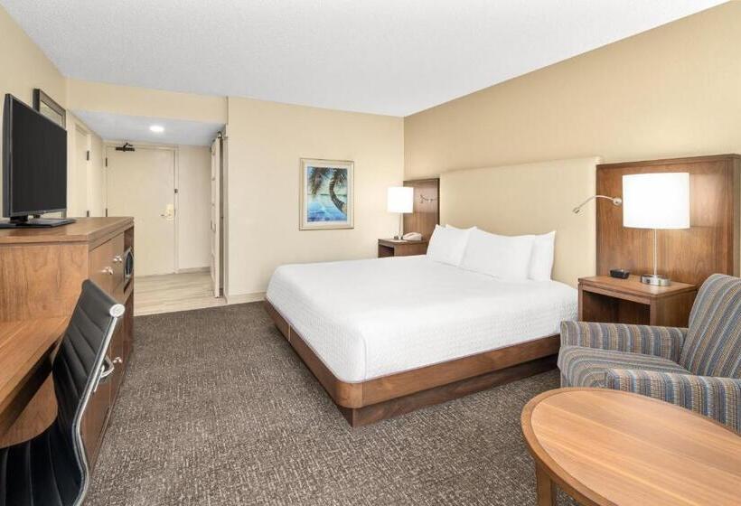 Standard-invahuone King-vuode, Doubletree By Hilton Fort Myers At Bell Tower Shops