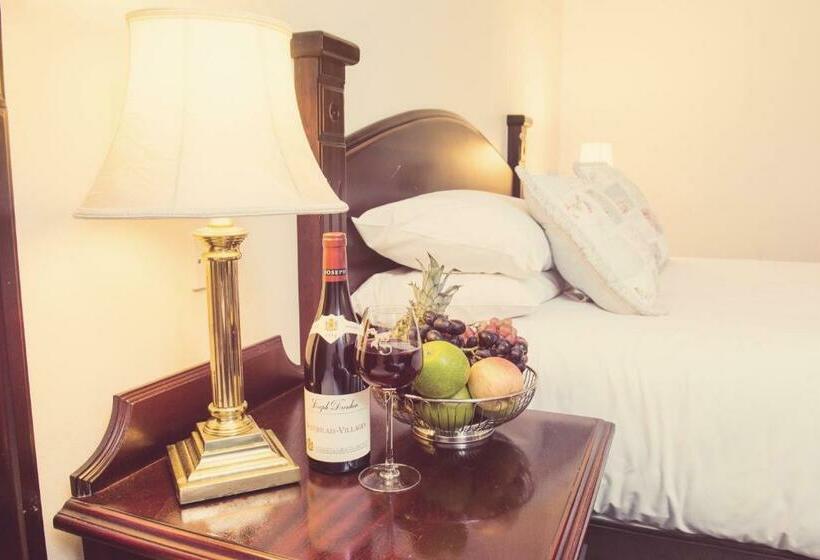 Quarto Familiar, Devon Inn