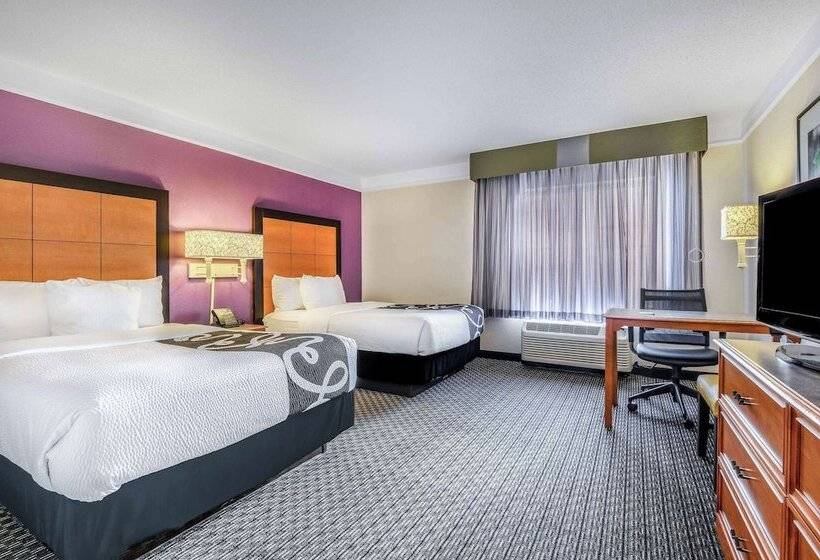 Номер Стандарт 2 Двуспальные Кровати, La Quinta Inn & Suites By Wyndham Myrtle Beach Broadway Area