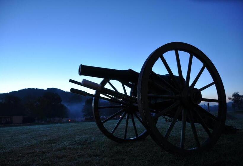 자쿠지 스위트, Fort Davidson
