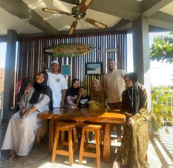 デラックスルーム, Medewi Secret Surfcamp