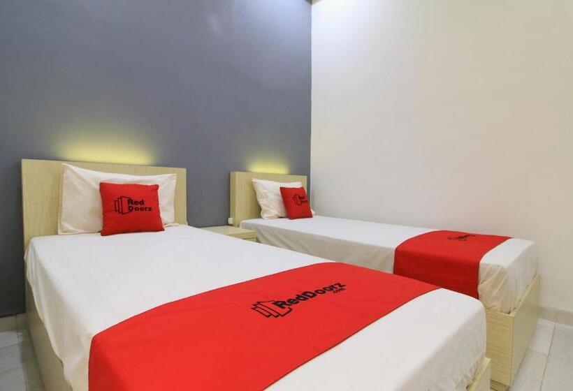 Номер Стандарт, Reddoorz At Hotel Putra Perdana Klaten