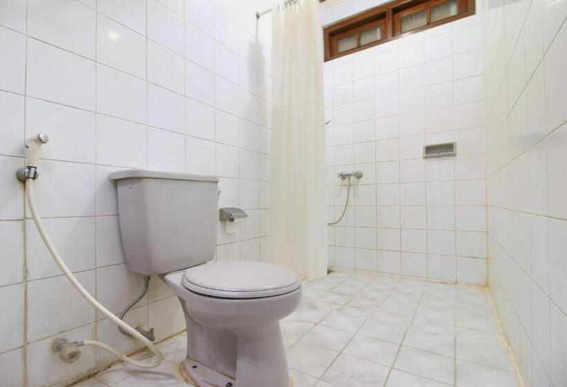 Семейный Номер, Reddoorz At Hotel Putra Perdana Klaten