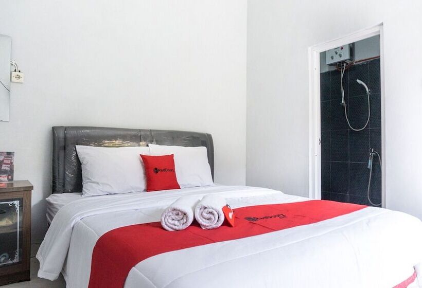 스탠다드 룸, Reddoorz At Penginapan Hello Pacitan