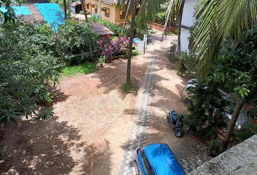 Номер Deluxe с Балконом, Sabinas Goa