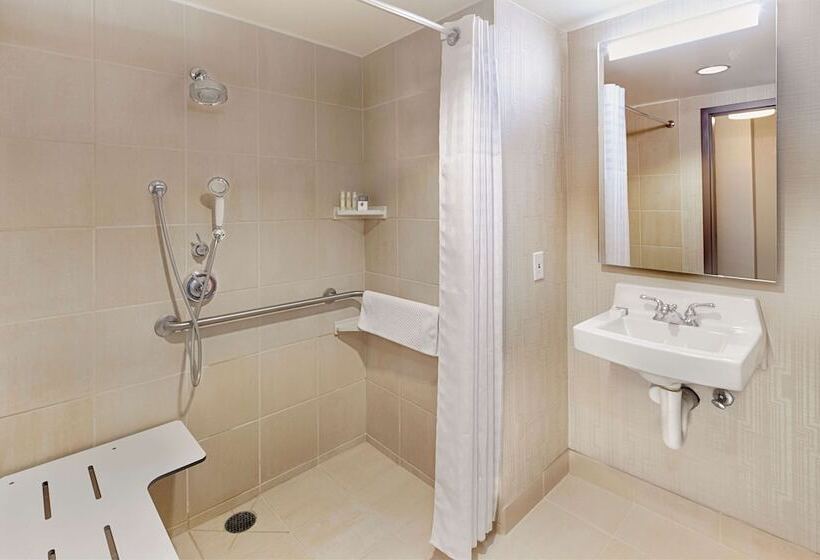 身障者適用スタンダードルーム, Doubletree By Hilton San Francisco Airport North Bayfront