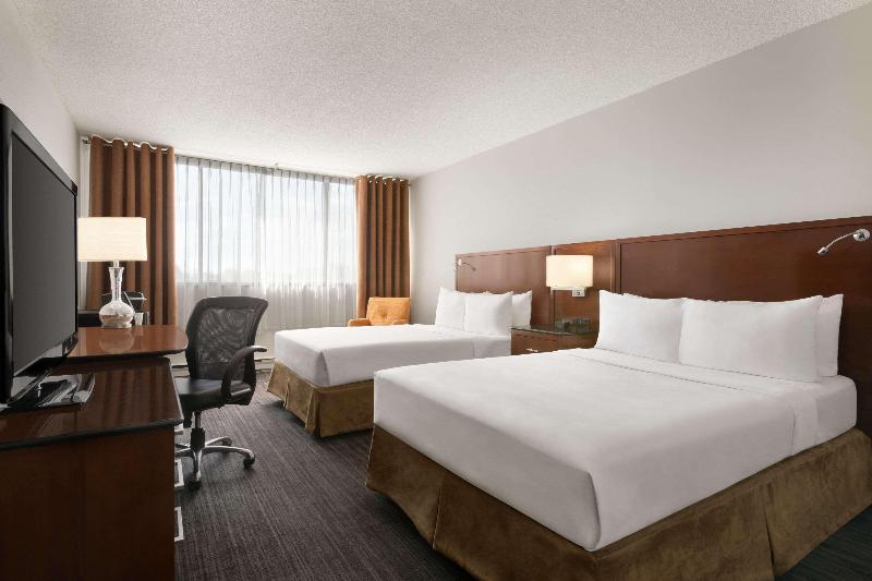 Номер Стандарт, Travelodge By Wyndham Quebec City Hotel & Convention Centre