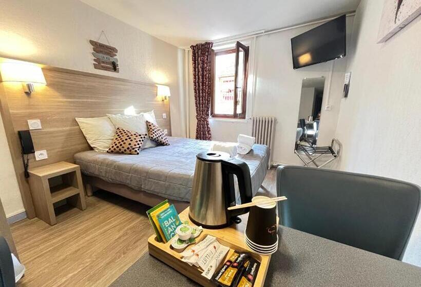 标准三人间, Hôtel Du Cheval Blanc Barcelonnette