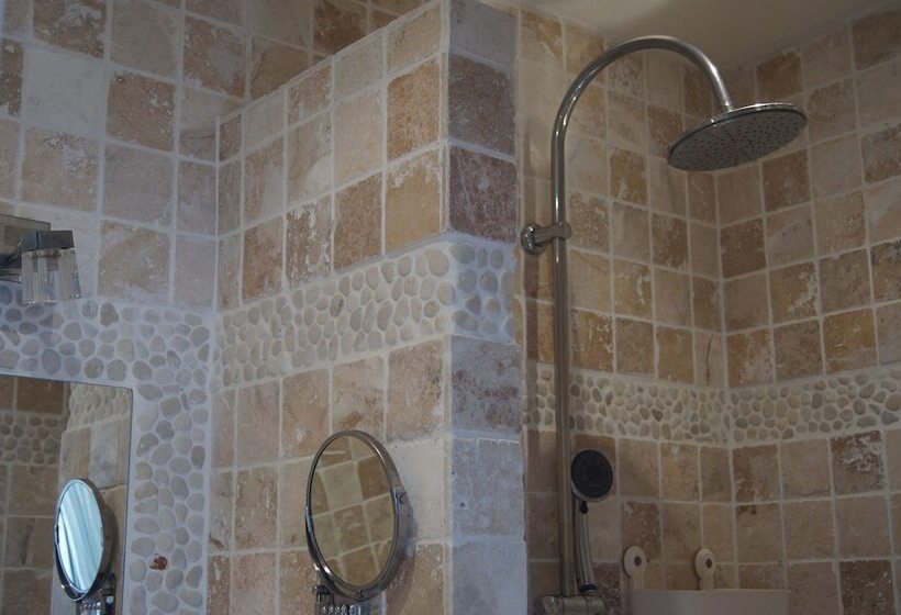 اتاق استاندارد سه نفره, Hôtel La Muette