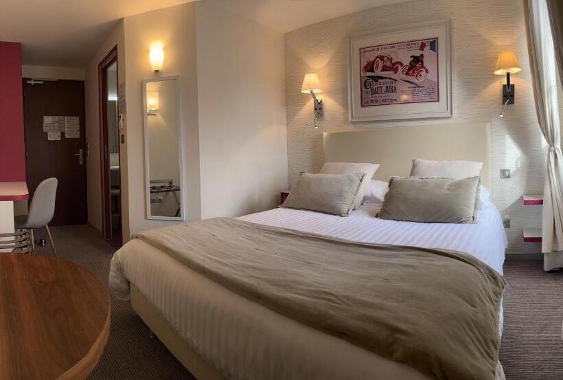 اتاق راحتی, Logis Hôtel Des Messageries