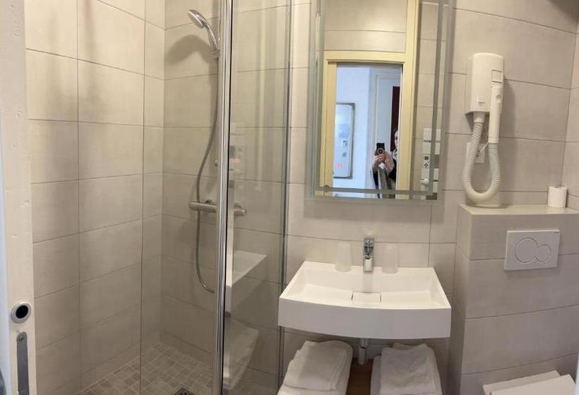 اتاق راحتی, Logis Hôtel Des Messageries