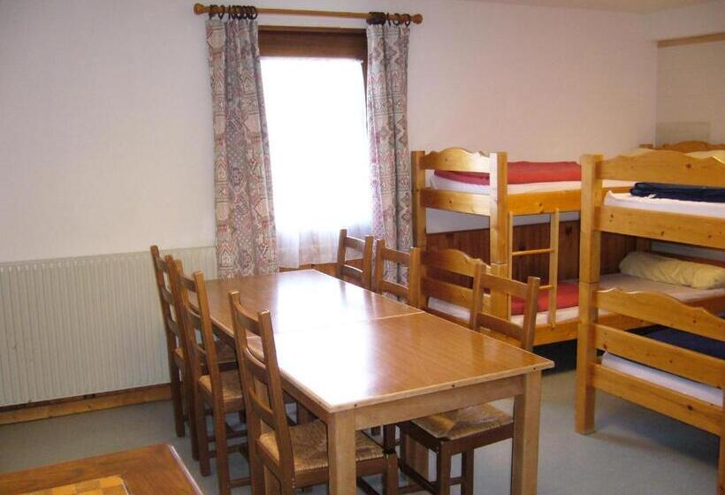 Кровать в Общей Комнате, Auberge Du Grand Git
