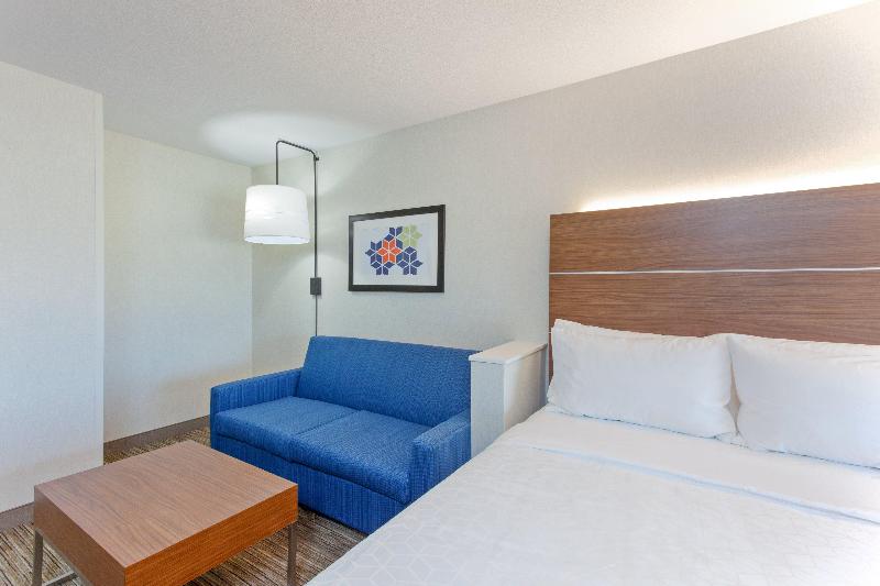 Люкс Кровать Кинг, Holiday Inn Express Elk Grove West I 5, An Ihg